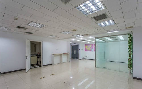 理想国际大厦出租实拍图1