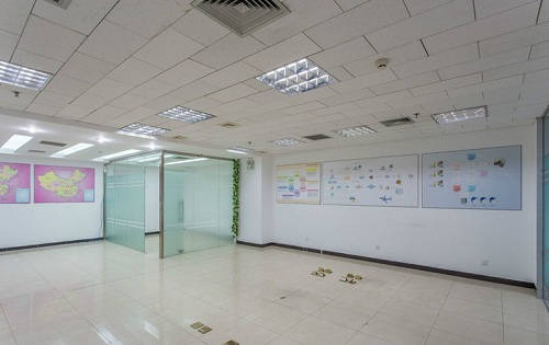 理想国际大厦出租实拍图2